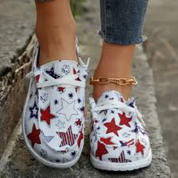 BRAND NEW Canvas Sneakers - Easy Slip-on, Low-top, Lightweight SZ 8 NWT - Picture 2 of 4